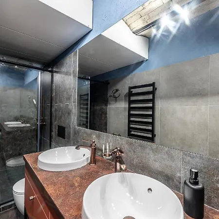 Unesco Hidden Arches - Restored 3 Bedroom In The Historic Pilies St. Lejlighed *