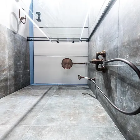 Unesco Hidden Arches - Restored 3 Bedroom In The Historic Pilies St. *