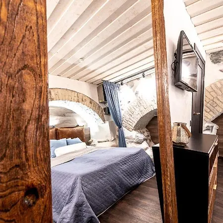 Unesco Hidden Arches - Restored 3 Bedroom In The Historic Pilies St. * 维尔纽斯