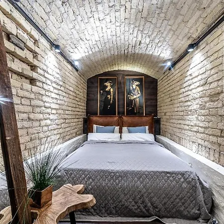 Unesco Hidden Arches - Restored 3 Bedroom In The Historic Pilies St. 维尔纽斯