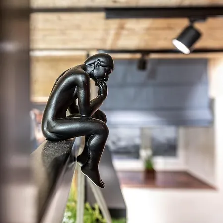 Unesco Hidden Arches - Restored 3 Bedroom In The Historic Pilies St. * Vilnius