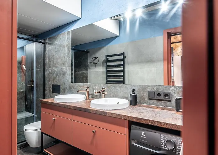 Unesco Hidden Arches - Restored 3 Bedroom In The Historic Pilies St. 公寓 *